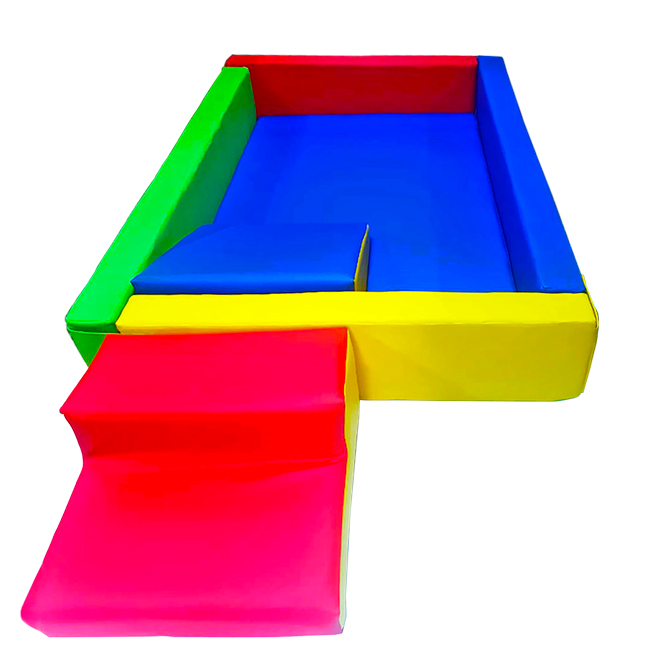 Piscina Rectangular con Escalera y Rampa